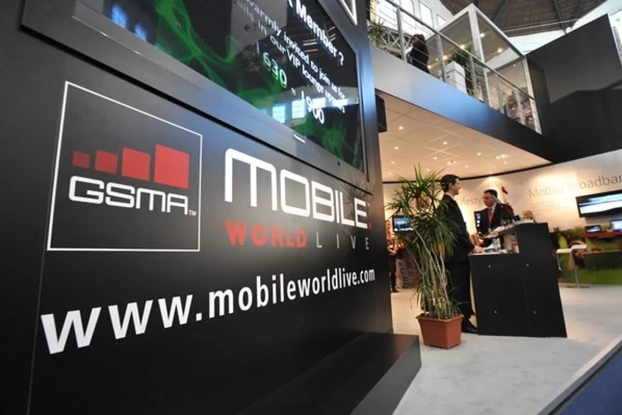 Slavu odnijeli pametni telefoni