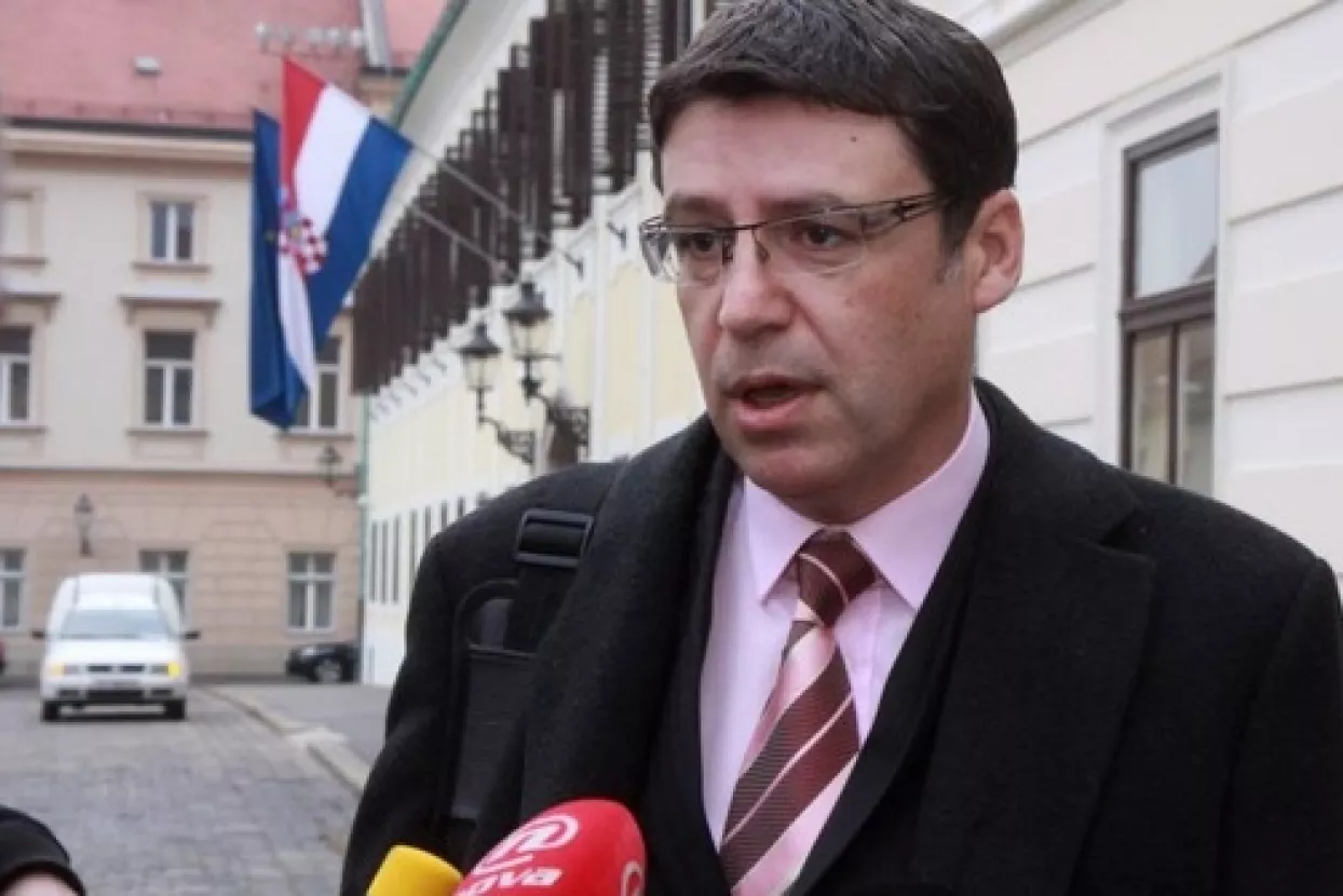 Redoviti studenti neće plaćati &scaron;kolarinu