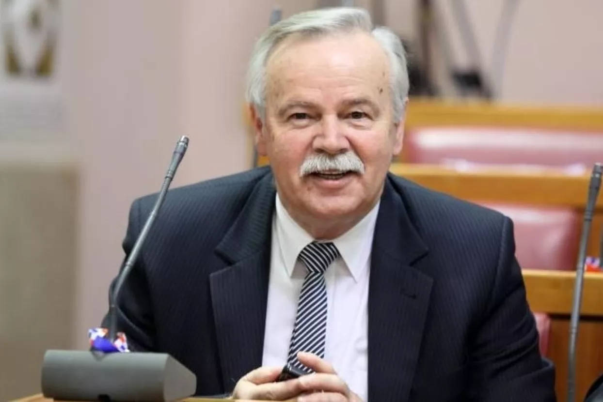 Nova Gradi&scaron;ka tražila kredit krivotvorenim papirima?