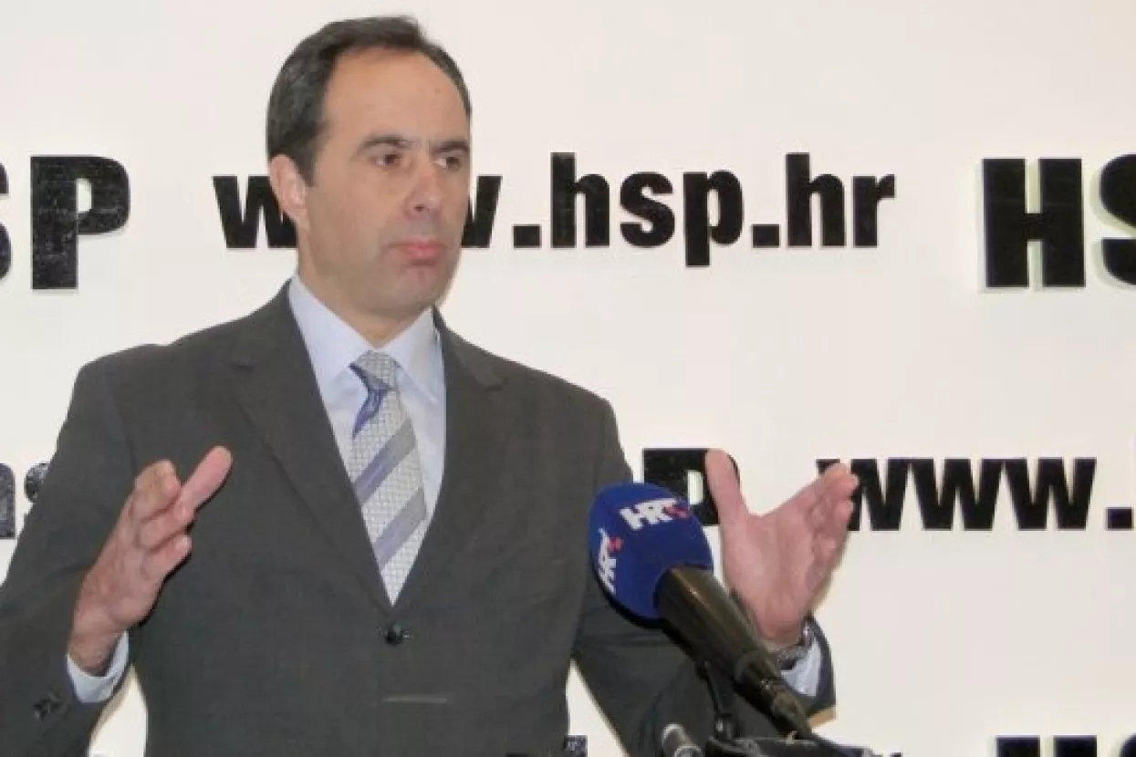 HSP-ovci pre&scaron;li u HDSSB zbog stalnog zaposlenja?