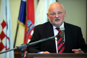 Zlatko Mate&scaron;a jo&scaron; uvijek na intenzivnoj