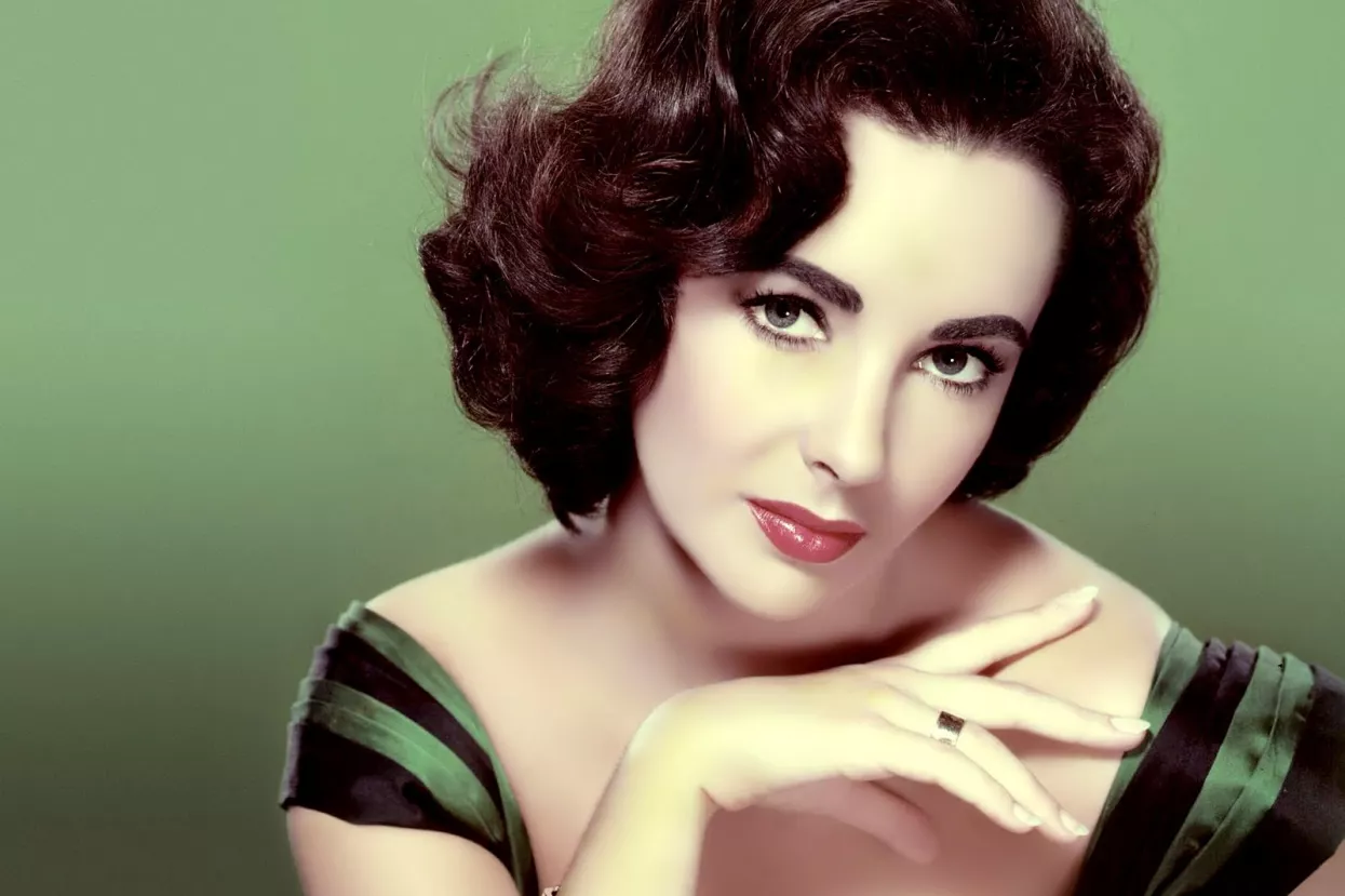 Liz Taylor najvi&scaron;e zaradila među mrtvim zvijezdama