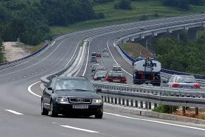 Cestari dužni 43,8 milijardi kuna, a godi&scaron;nje uprihode 6