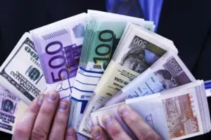 Najbolje je rasporediti novac u vi&scaron;e oblika &scaron;tednje i nekoliko valuta