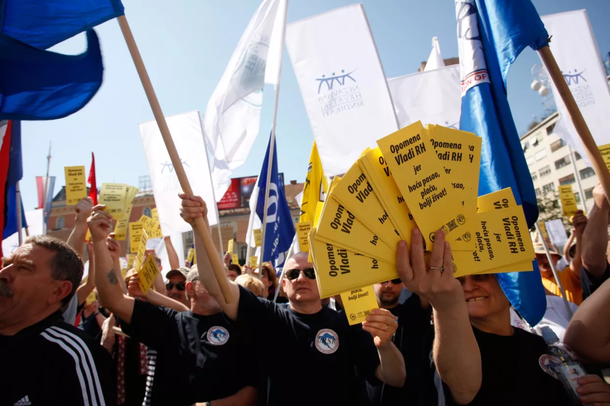Sutra prosvjed sindikata - živi zid za obranu radnih mjesta