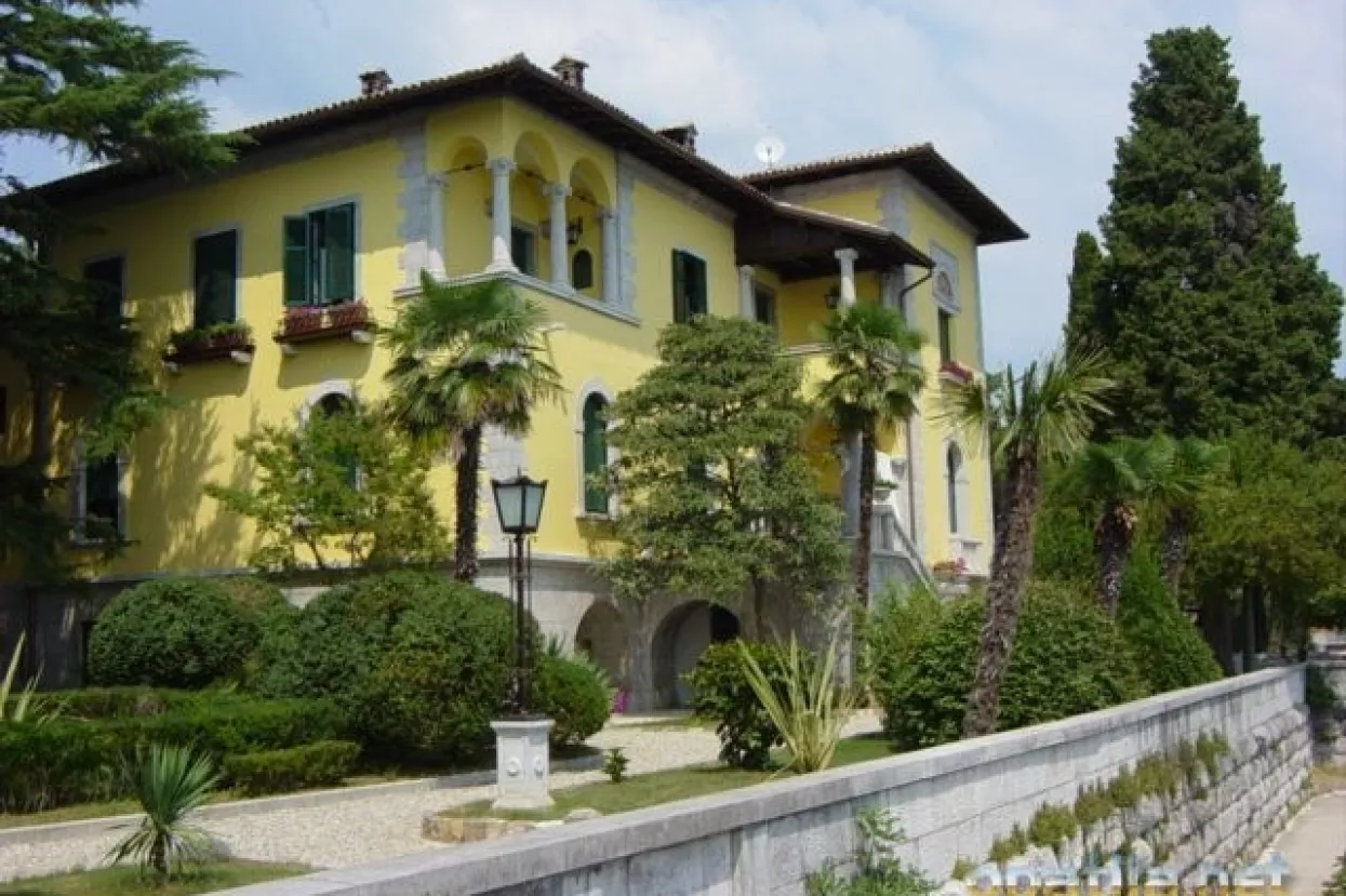 LRH prodao vilu Magnoliju