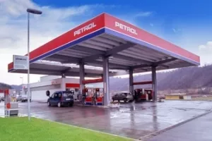 Slovenska vlada prodat će Petrol i Telekom