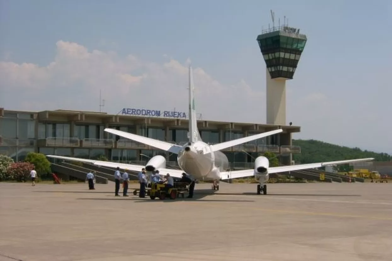 Otkazi za 50 posto radnika Zračne luke Rijeka