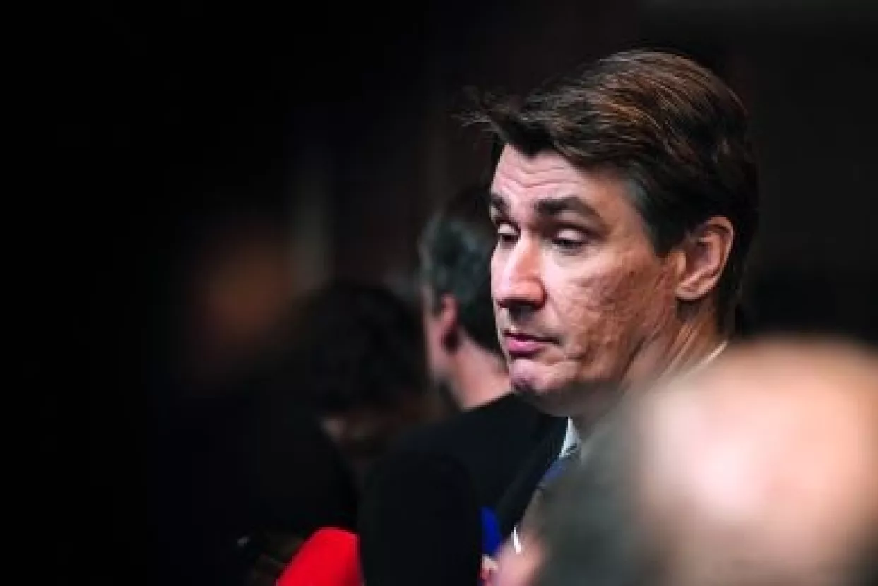 Deficit  - spas u internoj devalvaciji ili u padu vrijednosti kune