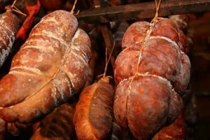 Za&scaron;tićena izvornost neretvanskih mandarina i baranjskog kulena