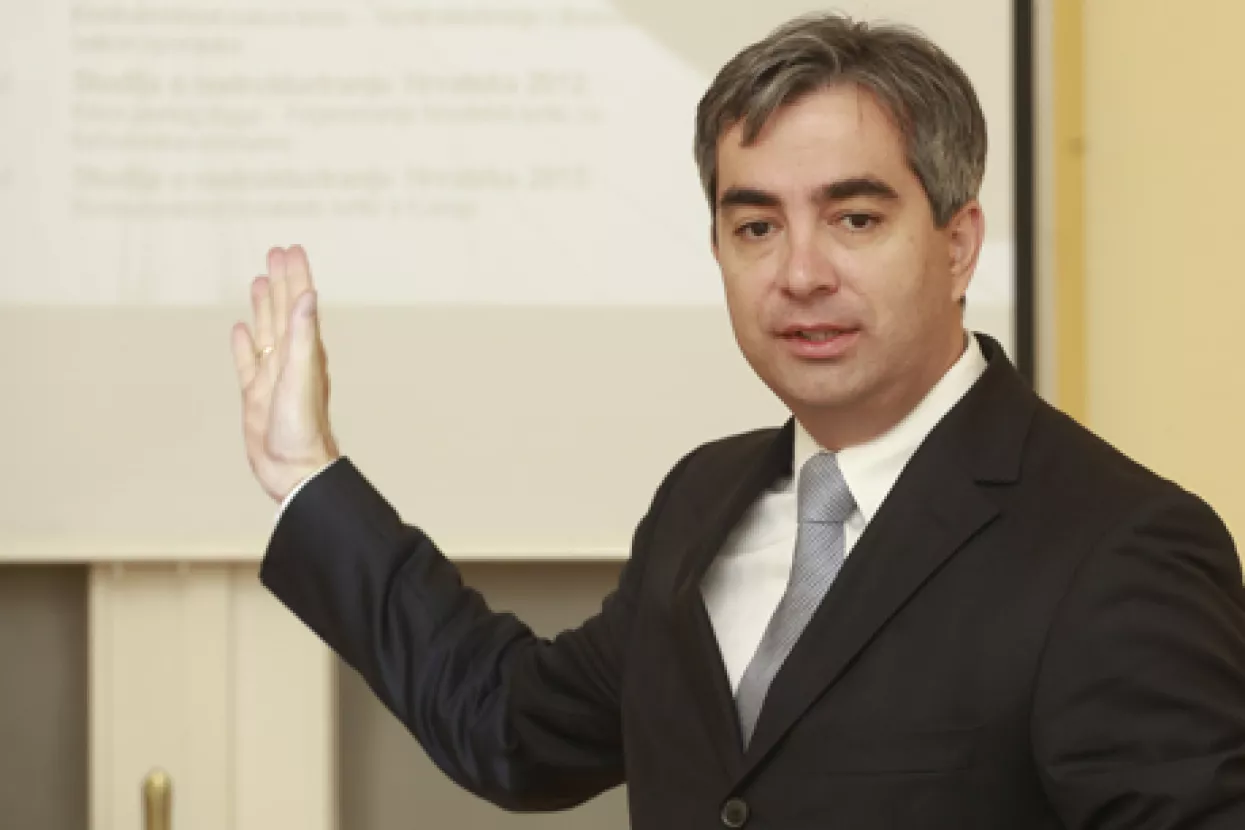 Hrvatski gospodarstvenici rast očekuju tek 2015. godine
