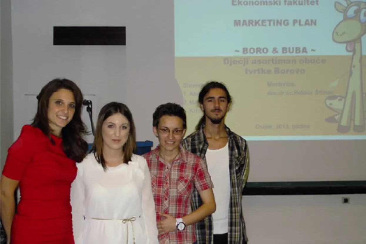 Studenti znaju kako bolje prodavati cipelice
