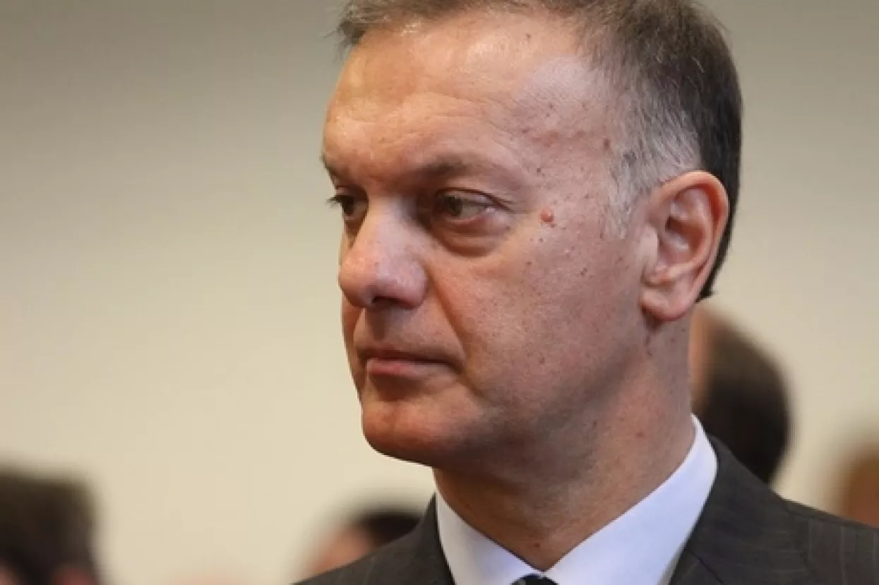 Kredit &Scaron;egonovoj tvrtki nije odobren u skladu s programom, ali je u skladu s uvjetima poslovanja
