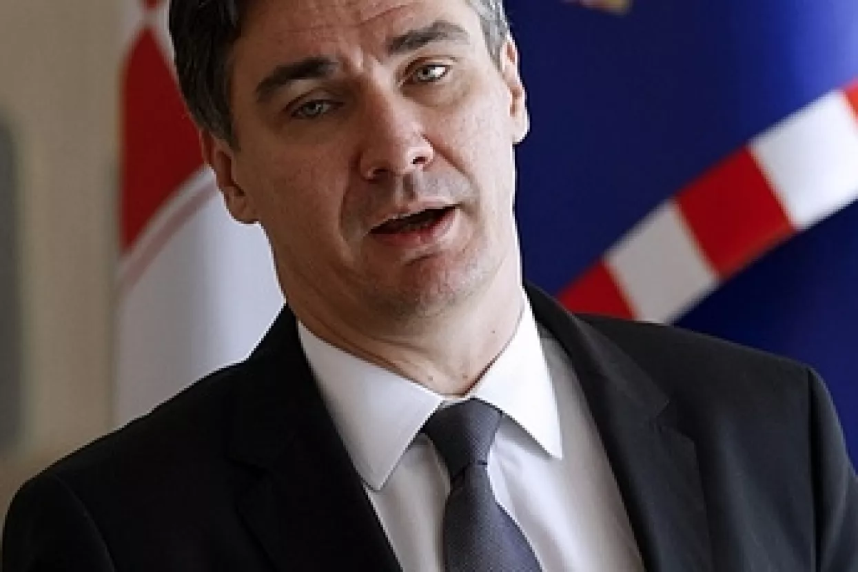 'Nećemo podleći populizmu, državni dužnosnici imat će plaće manje 6 posto'