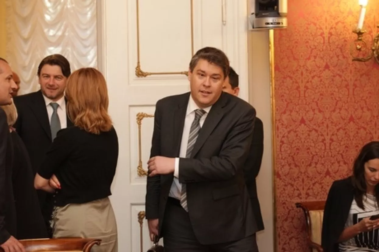 Lalovca brine javni dug, nada se monetizaciji autocesta do kraja godine