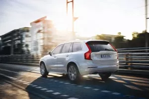 Volvo XC90: &Scaron;vedski metal za 21. stoljeće