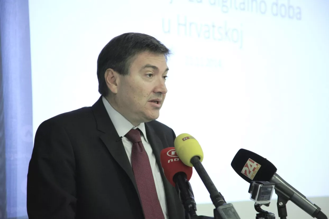 Bez ulaganja u obrazovanje nastavnika ugrozit ćemo buduće generacije