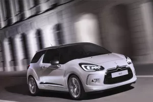 DS 3 Sport Chic BlueHDi 120 BVM6 - Mali dizela&scaron; sa svježe u&scaron;minkanim očima