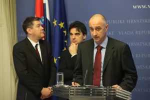 Vrdoljak: Nema odluke o ga&scaron;enju rafinerije u Sisku