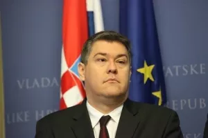 Lalovac: Varoufakis ne želi da Grčka pregovara na koljenima
