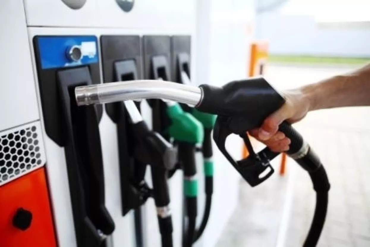 Litra benzina neće prema&scaron;iti 11 kuna!