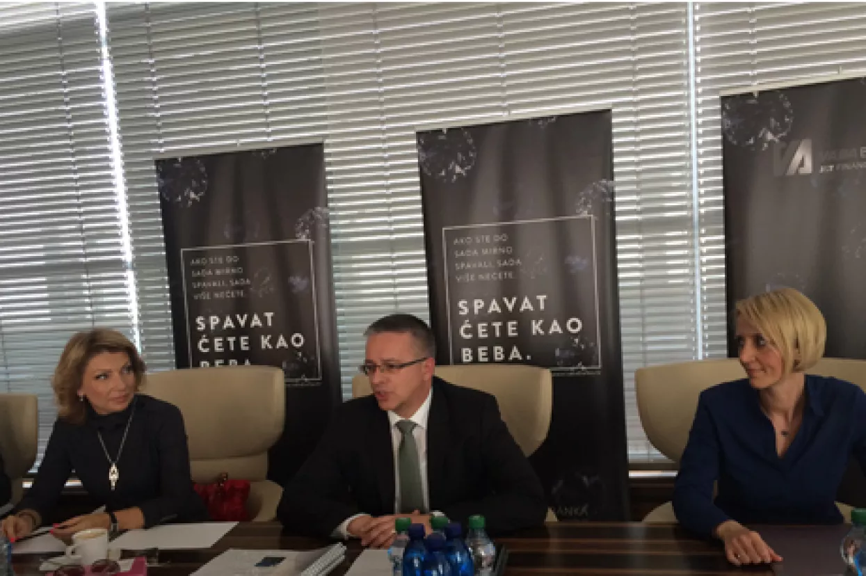 Novi logo ujedinio snage Vaba i J&T banke