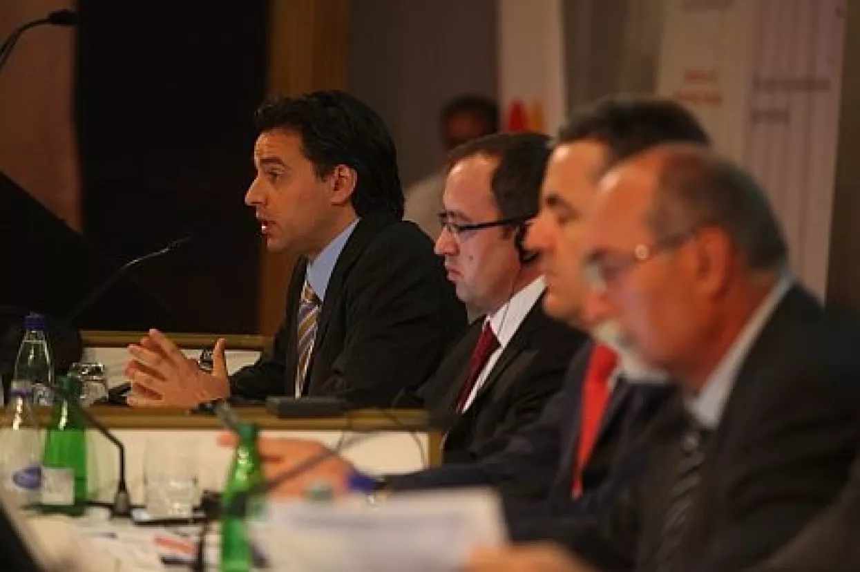 Evo kako se s krizom nose ministri financija i guverneri u ex-YU državama...