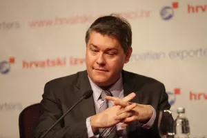 Lalovac rje&scaron;ava problem franka i smanjuje porez na plaće