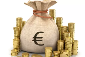 Ograničavanje bonusa i tečajna razlika smanjuju broj milijuna&scaron;a među bankarima u EU