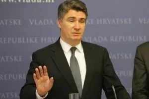 Milanović optužuje: Srbija &scaron;alje izbjeglice isključivo u Hrvatsku