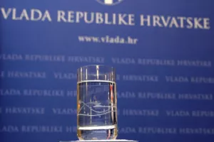 Premijera treba birati natječajem uz pomoć headhuntera