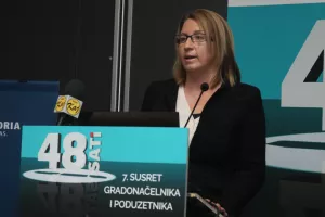 Birokracija i previ&scaron;e pravila rezultira maćehinskim odnosom države prema poduzetnicima