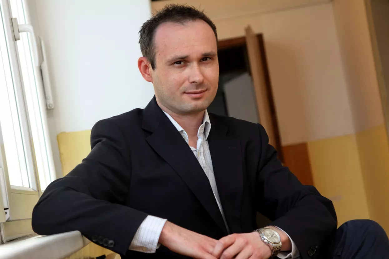 Velika koalicija prilika je za korupciju i uhljebe, a slabi oporbu