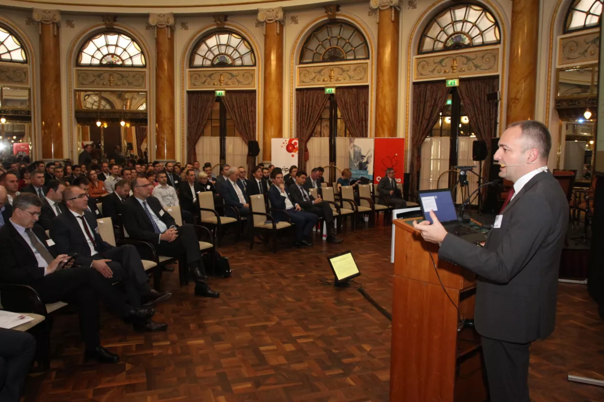 I sektor telekomunikacije ulazi u žrvanj digitalne revolucije i konsolidacije