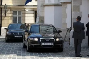 Može li odredba o bar dvije validne ponude stati na kraj besmislenim specifikacijama u javnoj nabavi?