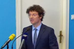 Hoće li se i &Scaron;ustar nasukati na hridi ideologije?