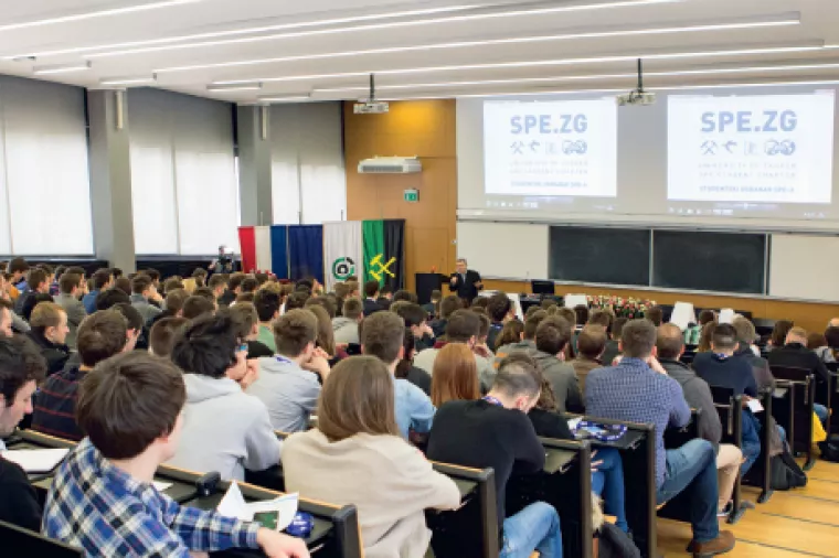 Iskusni stručnjaci upozorili studente koliko je nafta zahtjevan biznis