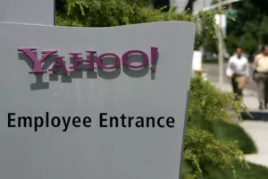 Yahoo u prvom tromjesečju poslovao s 99 milijuna dolara gubitka