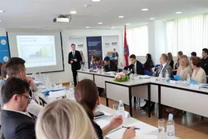 Sinergija trži&scaron;ta rada i visokog &scaron;kolstva je polaži&scaron;na točka za uključivanje mladih u poslovnu zajednicu