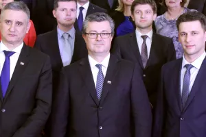 Strane agencije: U Hrvatskoj vrhunac političke krize u kojoj vladajući HDZ traži opoziv premijera