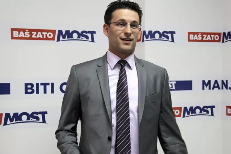 Božo Petrov: Ostavka Karamarka je očekivana, na žalost do&scaron;la je prekasno