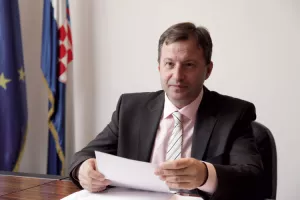 Ministar gospodarstva Panenić jo&scaron; nije naučio kakvi su odnosi uprava i vlasnika
