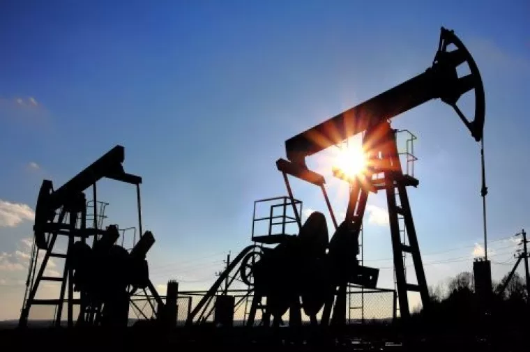 OPEC i IEA ne očekuju rast potražnje za sirovom naftom i u 2017.