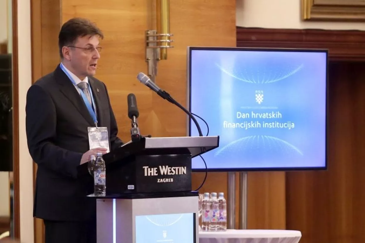 Sa&scaron;a Drezgić: Javne investicije u Hrvatskoj iznose tek 2,8 posto BDP-a, u Če&scaron;koj čak 7