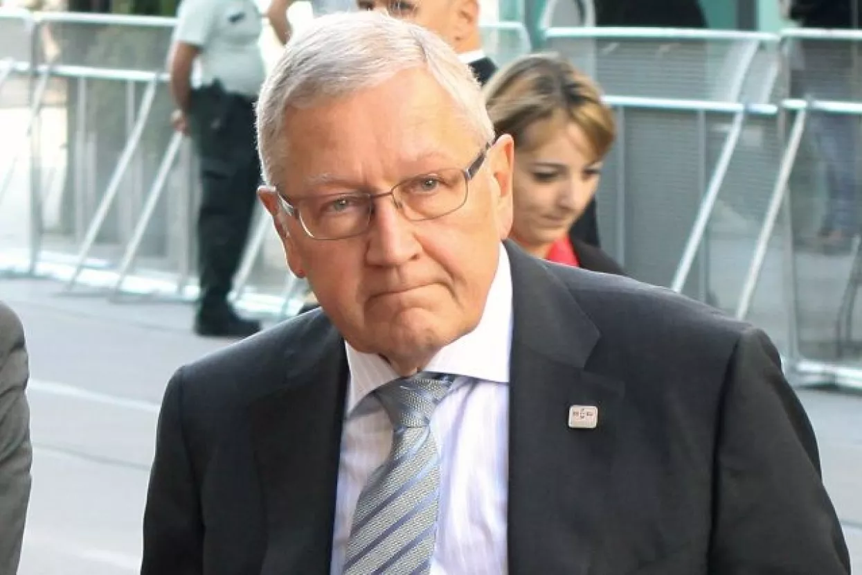 Regling: Banke moraju smanjiti nenaplative kredite, možda uz podr&scaron;ku proračuna