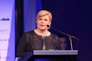 Grabar-Kitarović: Cilj gospodarskog savjeta je jačanje potro&scaron;nje, slabljenje regulacije