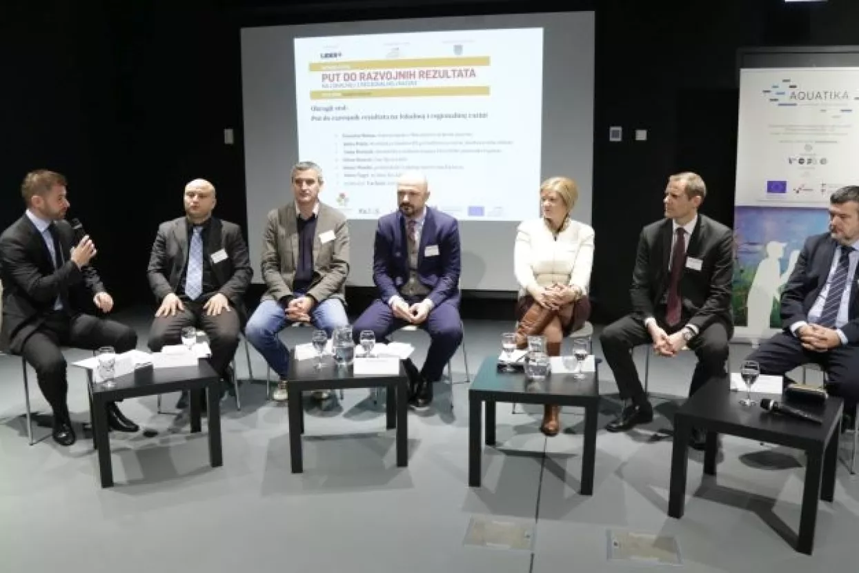 Okrugli stol: Ljudi su ključ uspjeha razvoja jedinica lokalne samouprave