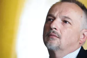 Hern&aacute;di postao najmlađi tata na svijetu