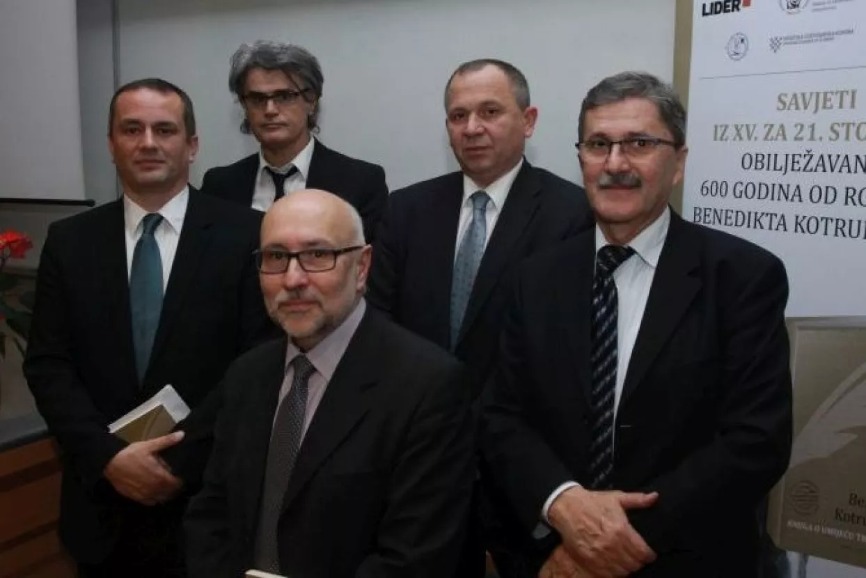 FOTO: Lider predstavio zimzelenu Knjigu o umijeću trgovanja, ljubavi prema 'slatkom novcu'
