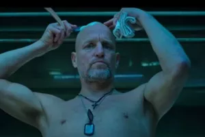 VIDEO: Woody Harrelson predvodi zadnju bitku ljudi u 'Ratu za planet majmuna'
